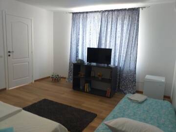 Фото номера Улучшенный двухместный номер с 1 кроватью Гостевой дом Casa din Deal г. Корбу 34