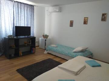 Фото номера Улучшенный двухместный номер с 1 кроватью Гостевой дом Casa din Deal г. Корбу 35