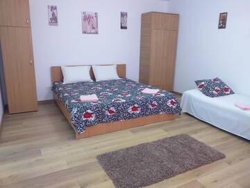 Фото номера Улучшенный двухместный номер с 1 кроватью Гостевой дом Casa din Deal г. Корбу 42