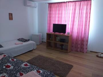 Фото номера Улучшенный двухместный номер с 1 кроватью Гостевой дом Casa din Deal г. Корбу 43