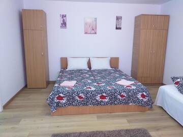 Фото номера Улучшенный двухместный номер с 1 кроватью Гостевой дом Casa din Deal г. Корбу 44