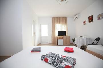 Фотографии Гостевой дом Casa din Deal г. Корбу (Румыния) №2 Фото Гостевой дом Casa din Deal г. Корбу 2