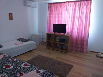 Фото номера Улучшенный двухместный номер с 1 кроватью Гостевой дом Casa din Deal г. Корбу 26